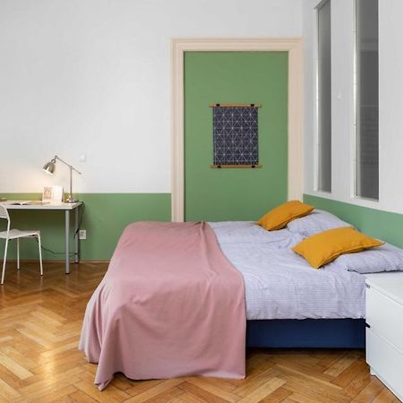 Letna Apartments Прага Екстериор снимка