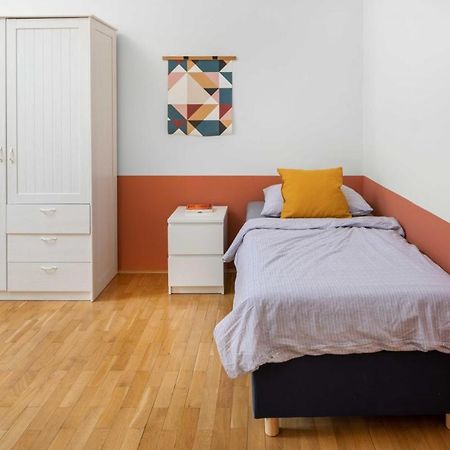 Letna Apartments Прага Екстериор снимка