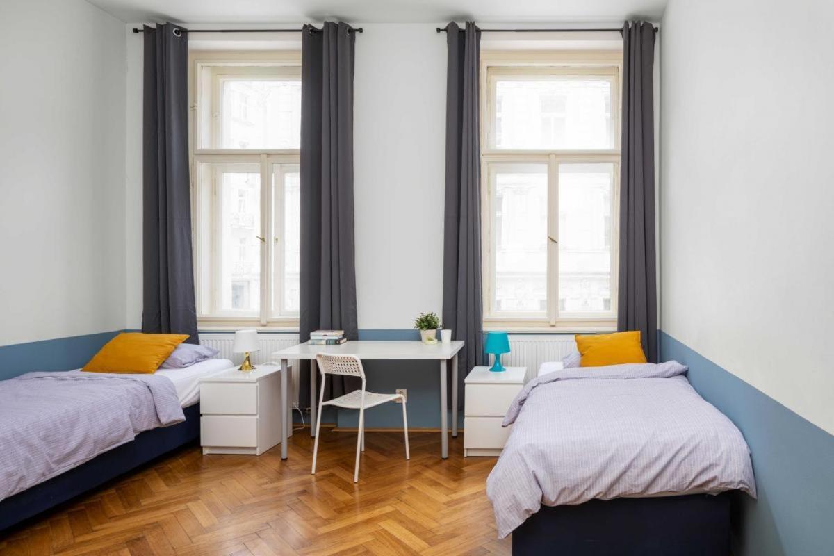 Letna Apartments Прага Екстериор снимка