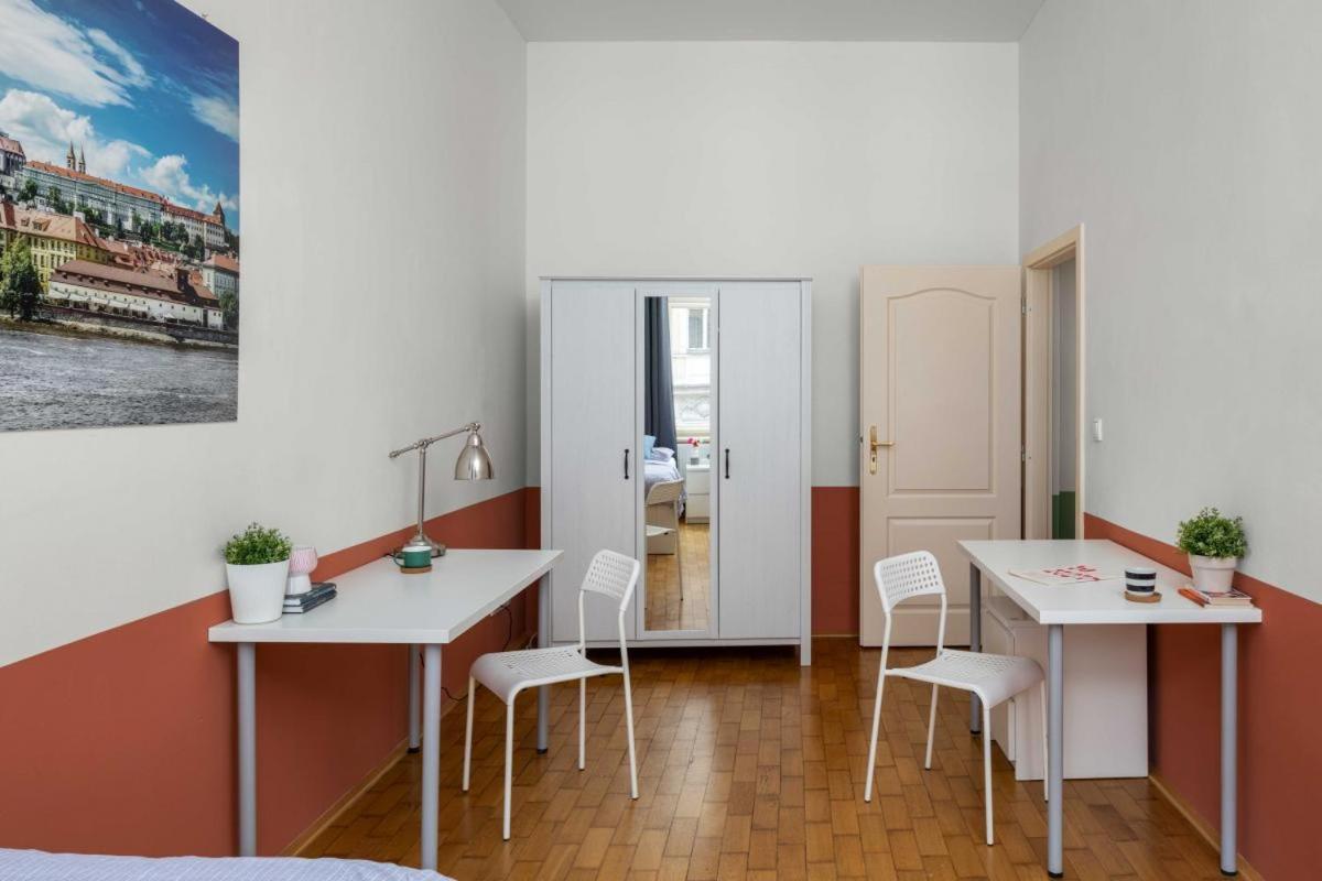 Letna Apartments Прага Екстериор снимка