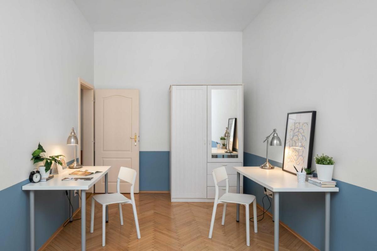 Letna Apartments Прага Екстериор снимка