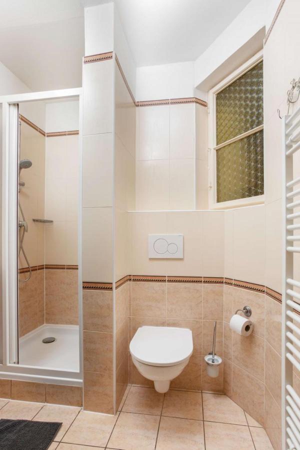 Letna Apartments Прага Екстериор снимка