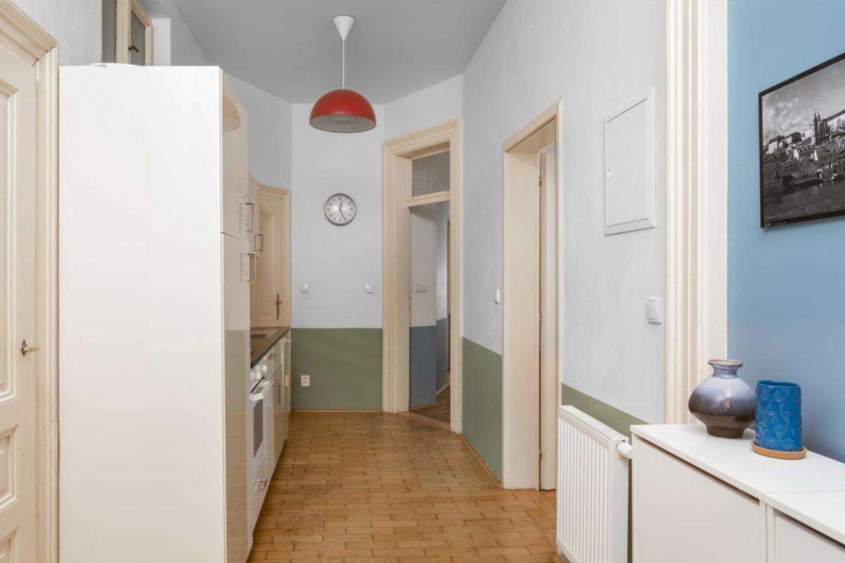 Letna Apartments Прага Екстериор снимка
