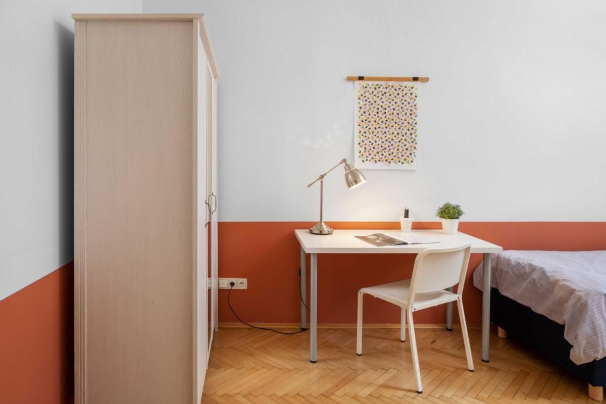 Letna Apartments Прага Екстериор снимка