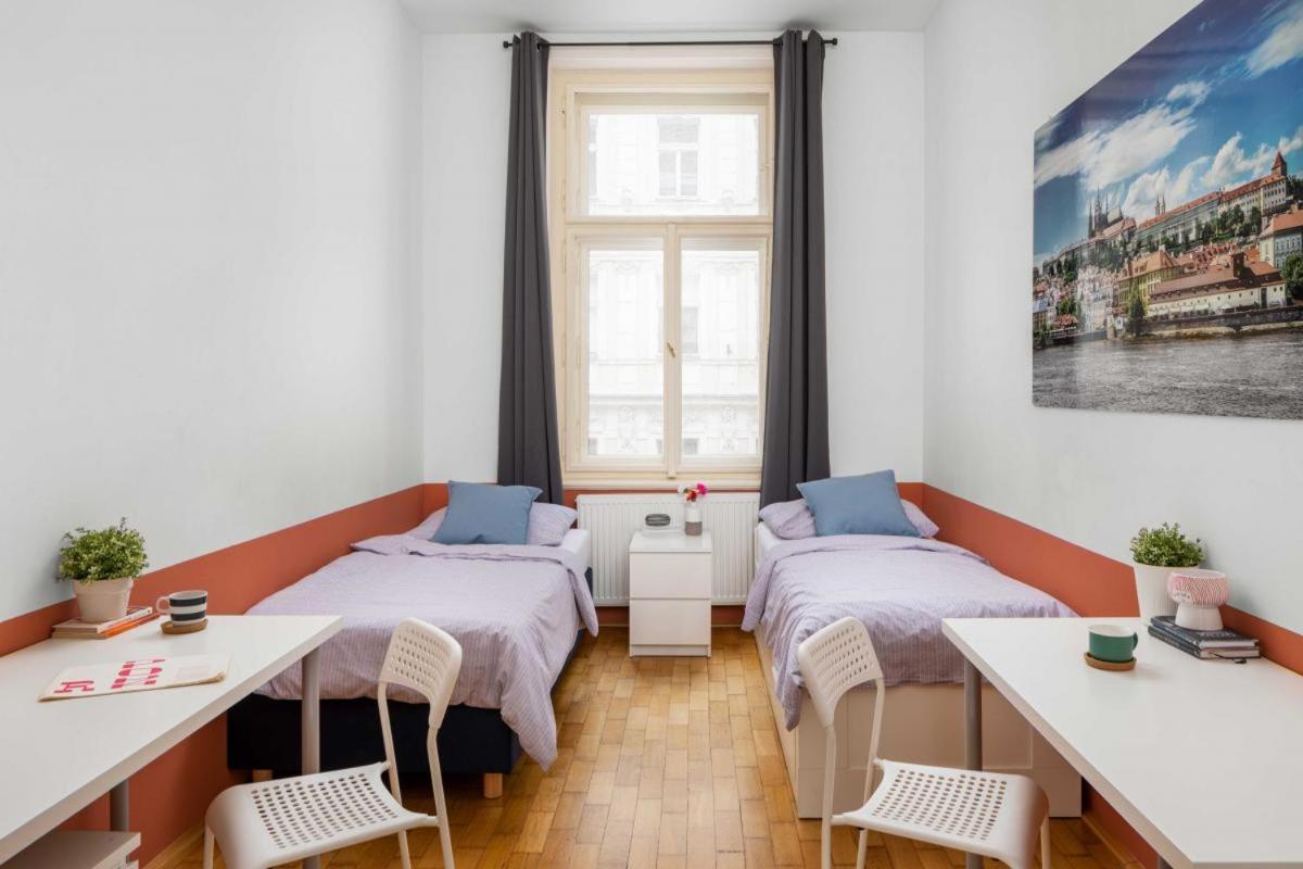 Letna Apartments Прага Екстериор снимка